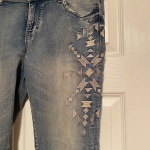 Wild Pearl Embroidered Jeans